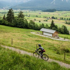 Bike & Hike: Herzstück der Mieminger Kette (mit E-Bike)